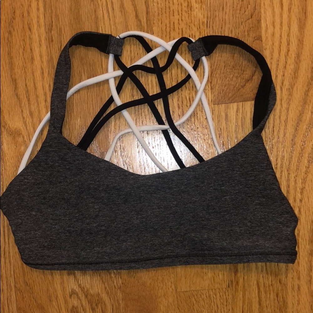 Lululemon size 4 sports bra
